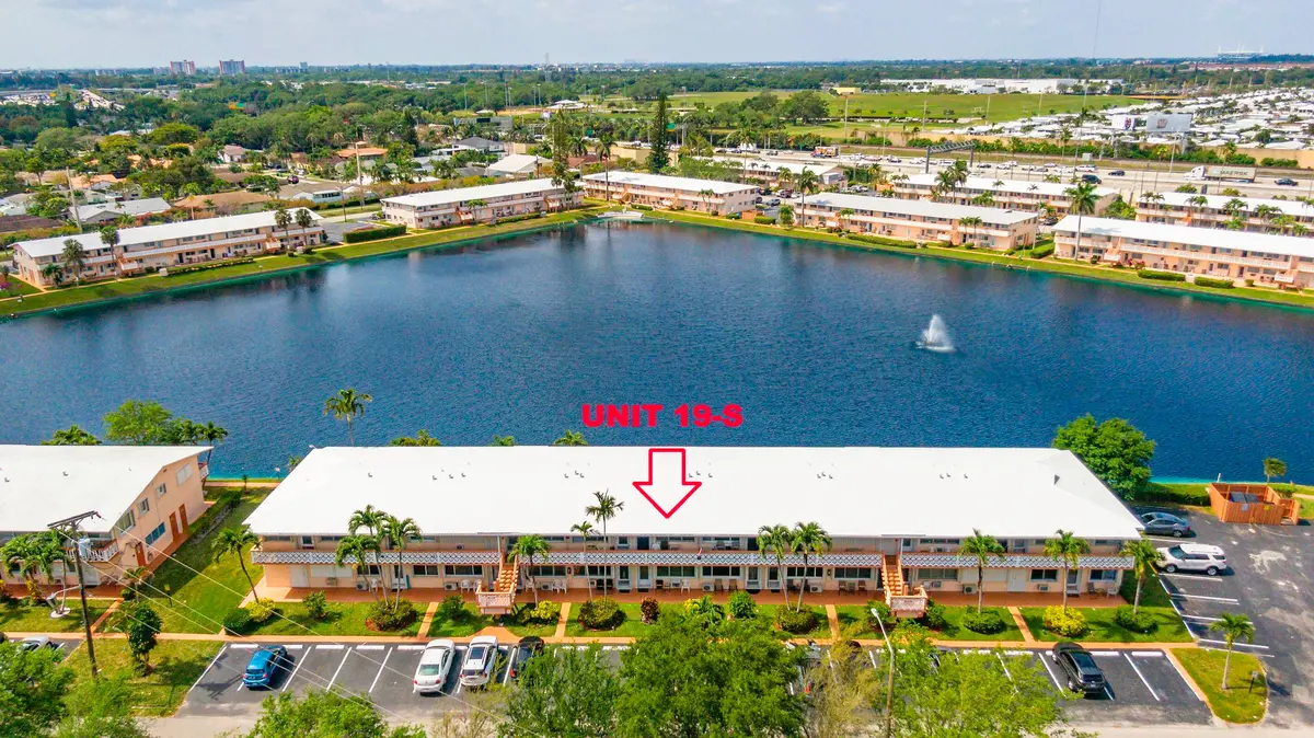 AR Media 9 copy at 900 SW 10th Terrace 19S, Hallandale Beach
