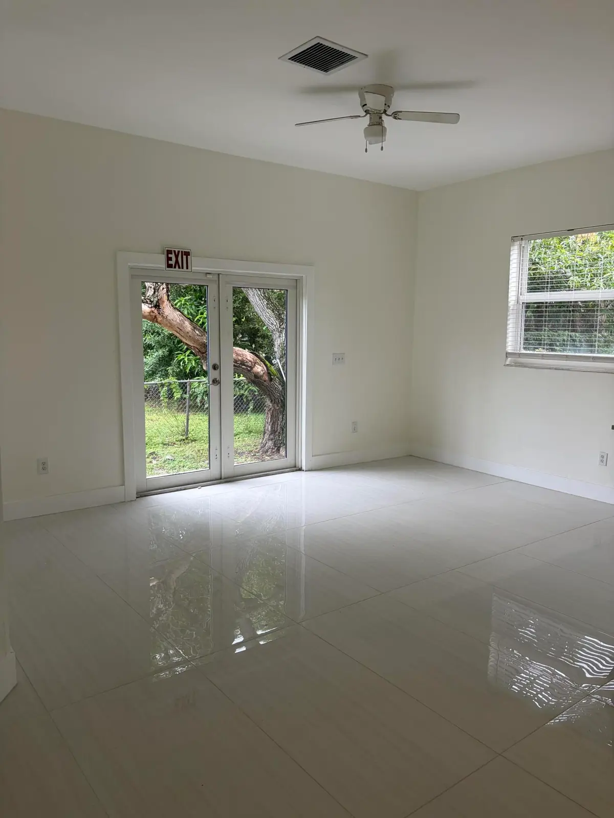 IMG_9237 at 2514 NW 4TH Court, Pompano Beach