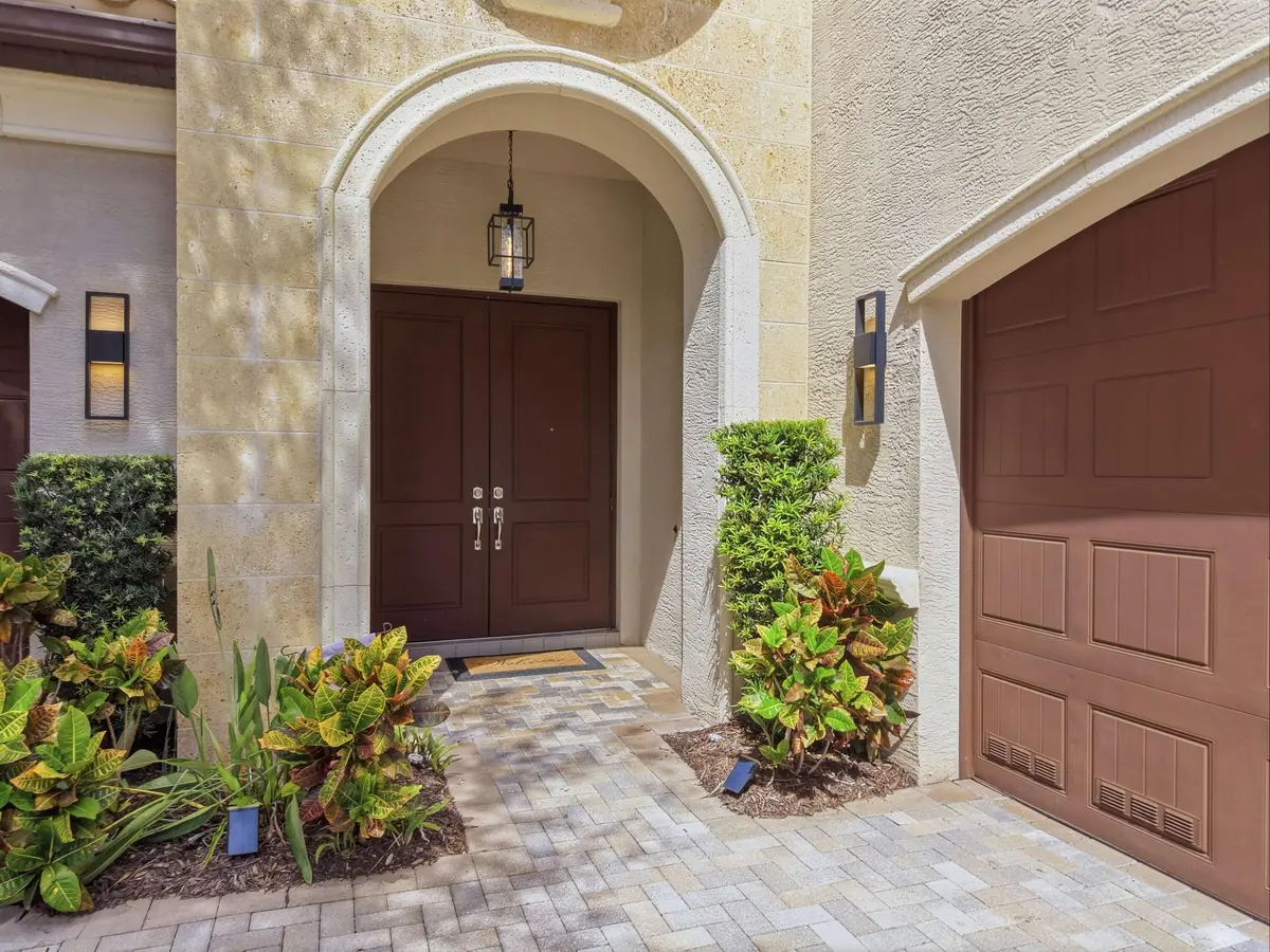 Entry Porch 1 at 8784 LEWIS RIVER Road, Delray Beach