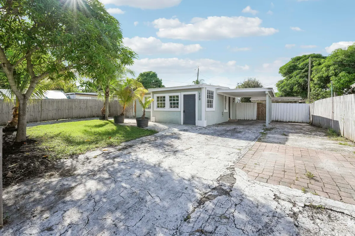 House-24 at 130 PLUM TREE Drive, Lake Worth