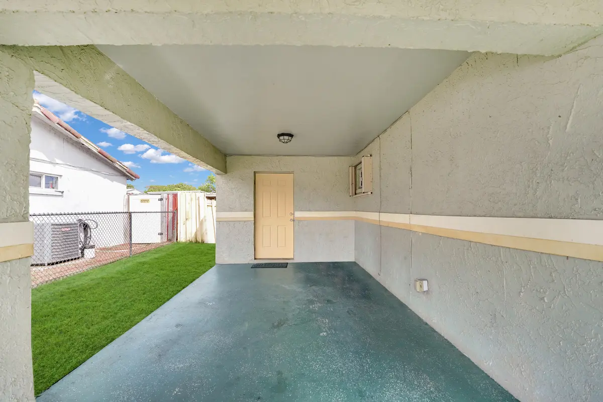 DSC09739 at 1420 NW 33RD Terrace, Lauderhill