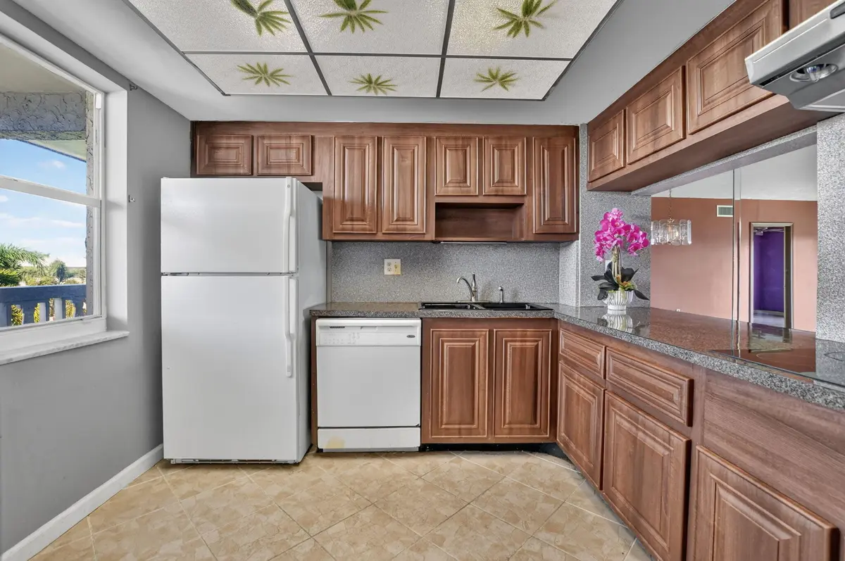 10-web-or-mls-DSC_9553 at 9880 Marina Boulevard 1541, Boca Raton