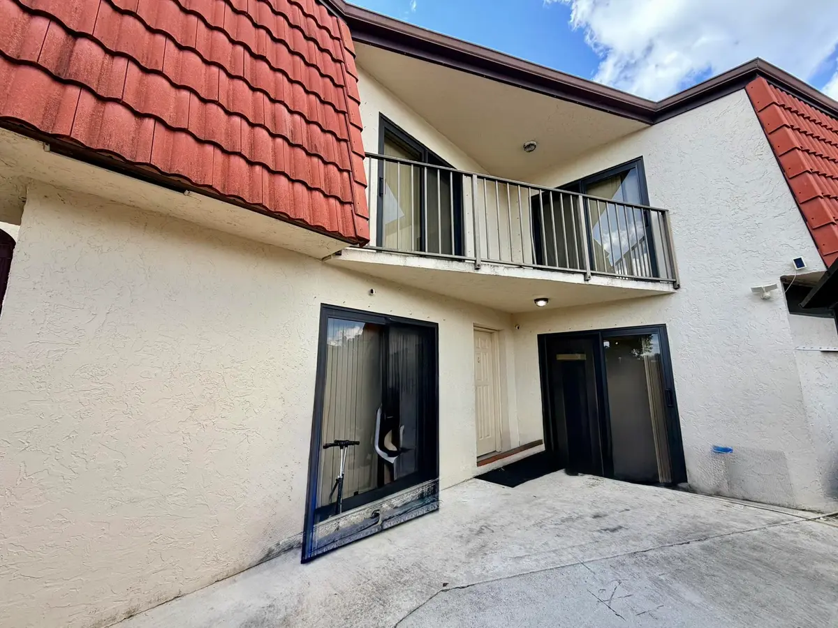 IMG_0322 at 3870 VICTORIA Drive, West Palm Beach