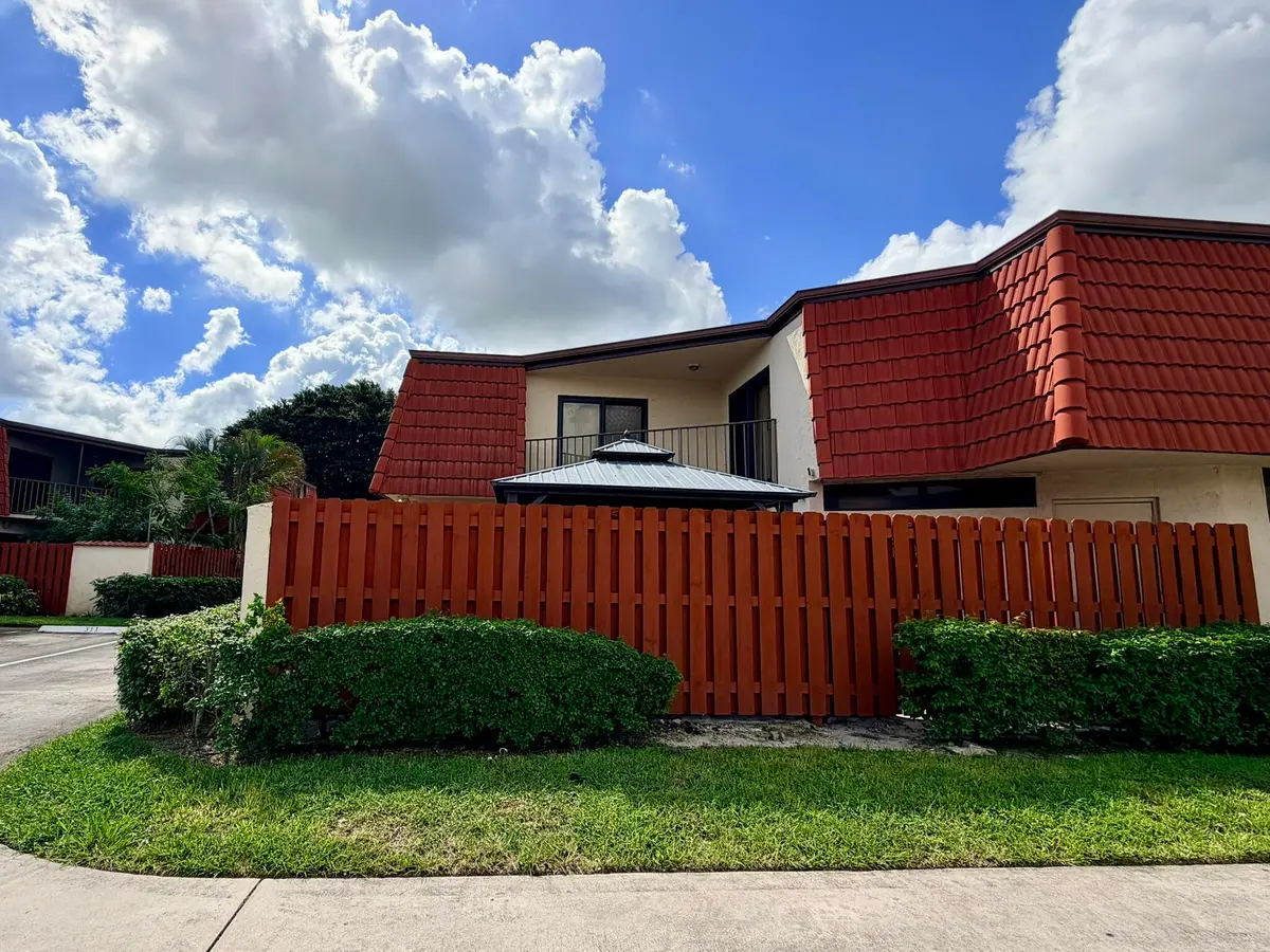 IMG_0327 at 3870 VICTORIA Drive, West Palm Beach