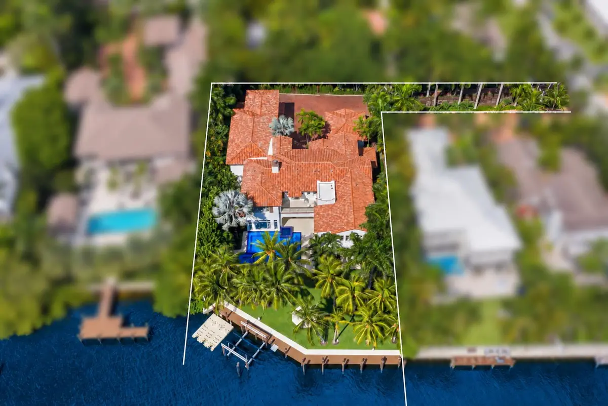 Villa Montecito at 706 SE 2nd Street, Delray Beach