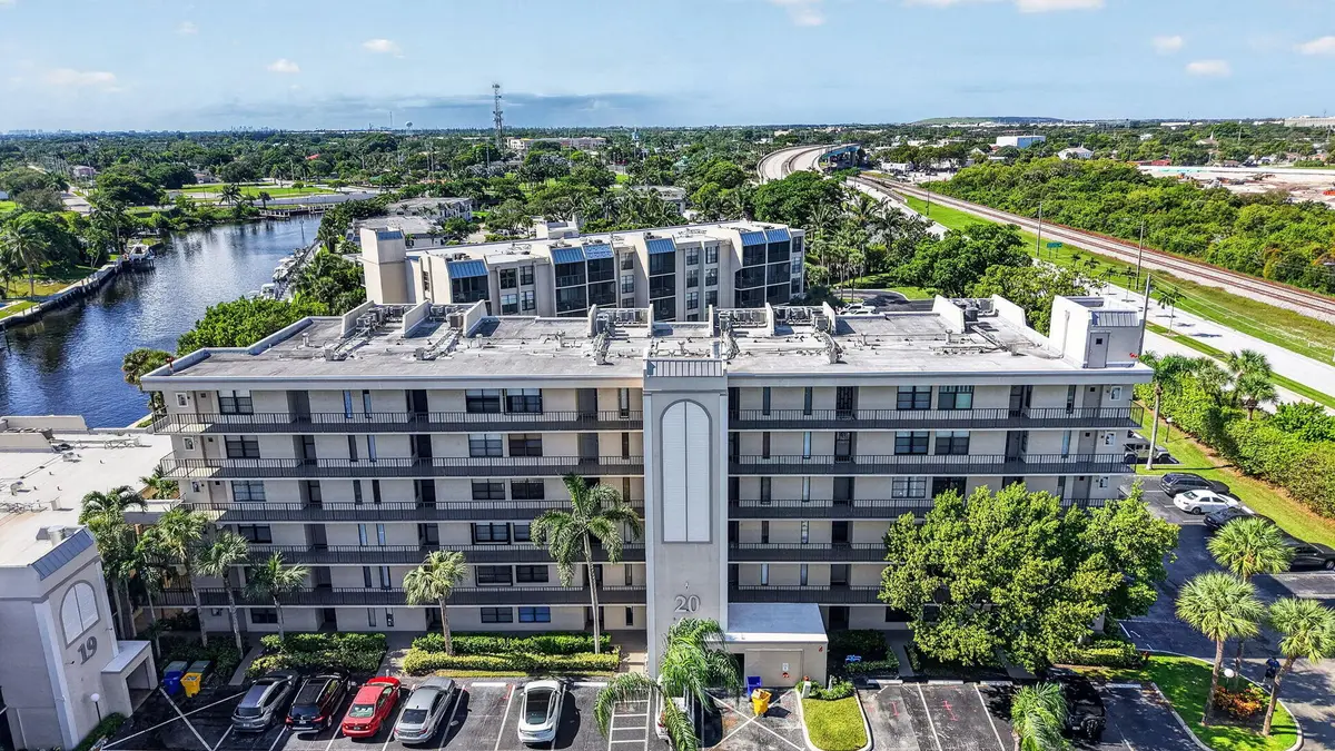 20 Royal Palm Way at 20 ROYAL PALM Way 3010, Boca Raton