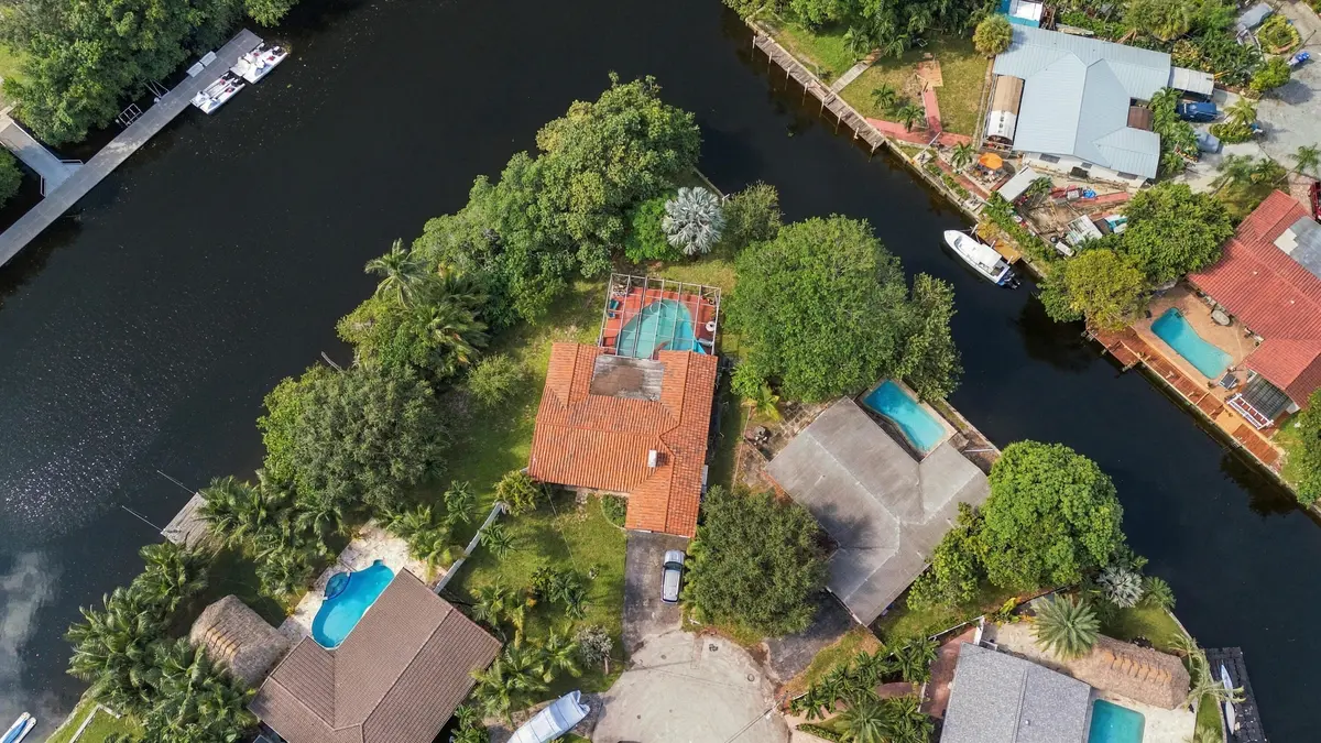 2_460_SW_18TH_CT_POMPANO_BEACH at 460 SW 18TH Court, Pompano Beach
