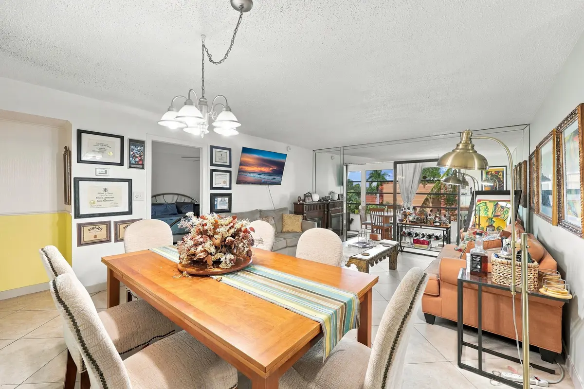 5_453a1590 at 3940 NW 42ND Avenue 313, Lauderdale Lakes