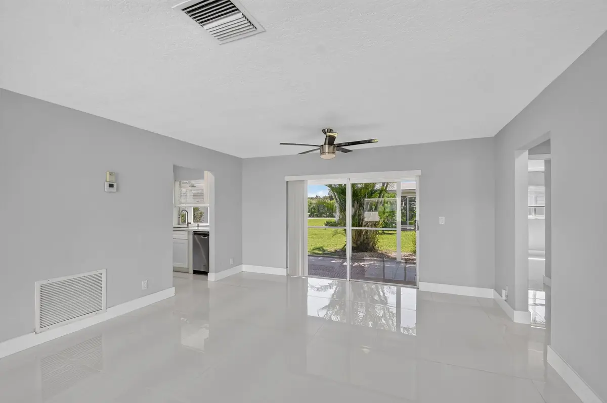 10-web-or-mls-DSC_0588 at 1404 SW 22nd Avenue, Boynton Beach