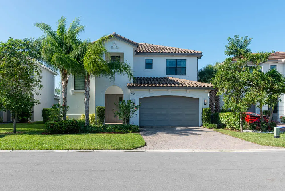 Front of Structure at , Lake Worth