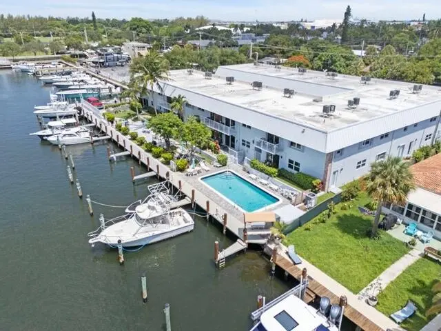 640x480_100_1781864087705_1781819195427d at 2400 NE 16TH Street 212, Pompano Beach