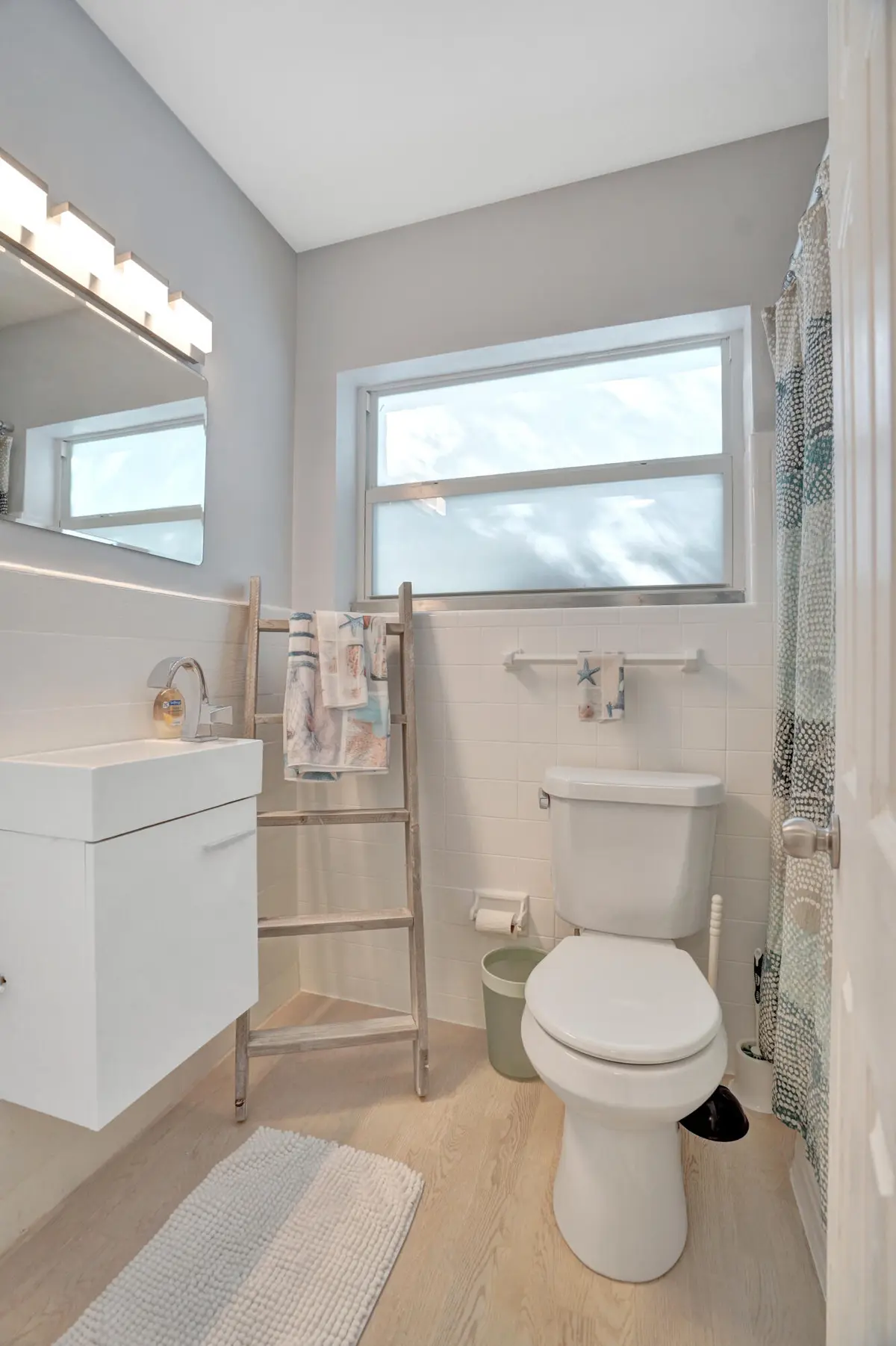 B61CFB16-E9D5-414A-AD79-B5F4D6A60DF8 at 720 SW 11th Court, Fort Lauderdale
