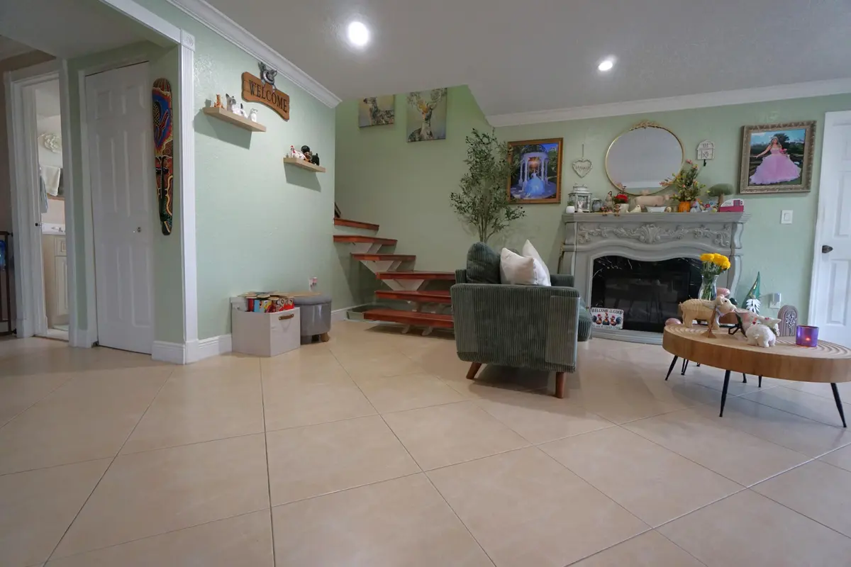 DSC05403 at 5286 NW 192nd Lane, Miami Gardens