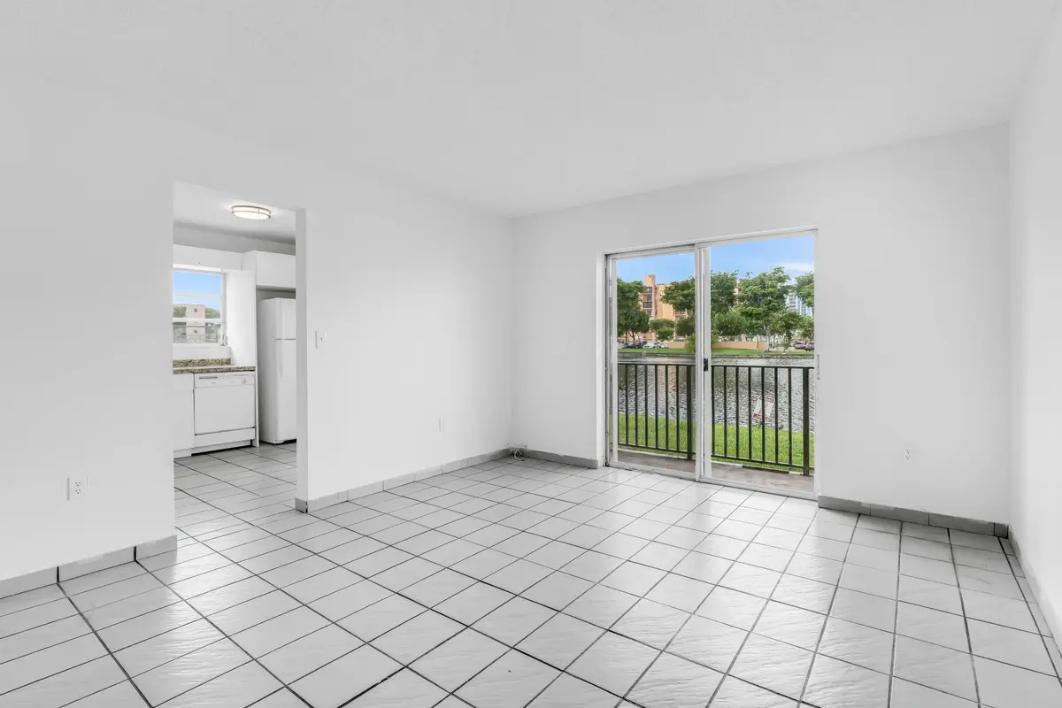 4707 NW 7th Street 110-8, Miami, FL – photo 6