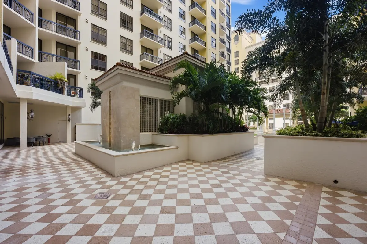 4__jjl1146 at 701 S OLIVE Avenue 216, West Palm Beach