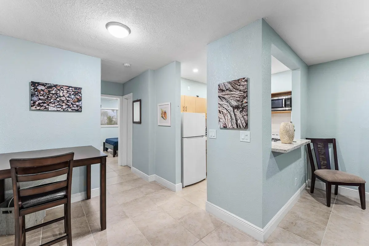 IMG_4699 at 301 E MCNAB Road 113, Pompano Beach