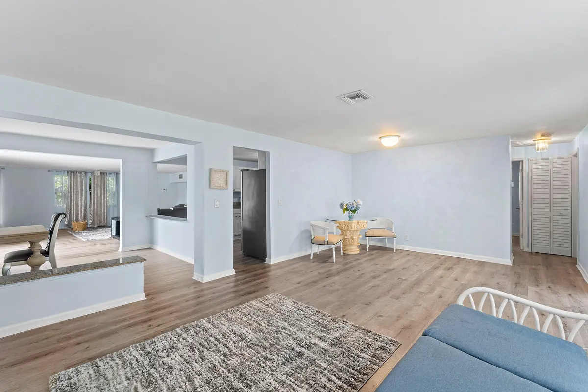 004-742LaurelDrive-WestPalmBeach-FL-3340 at 742 Laurel Drive, West Palm Beach