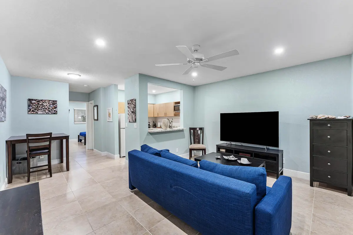 IMG_4706 at 301 E MCNAB Road 113, Pompano Beach