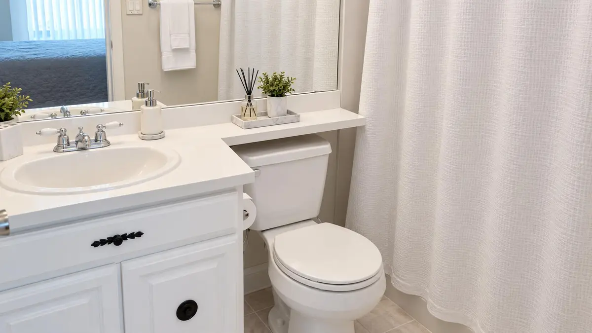 bed at 3050 PRESIDENTIAL Way 206, West Palm Beach
