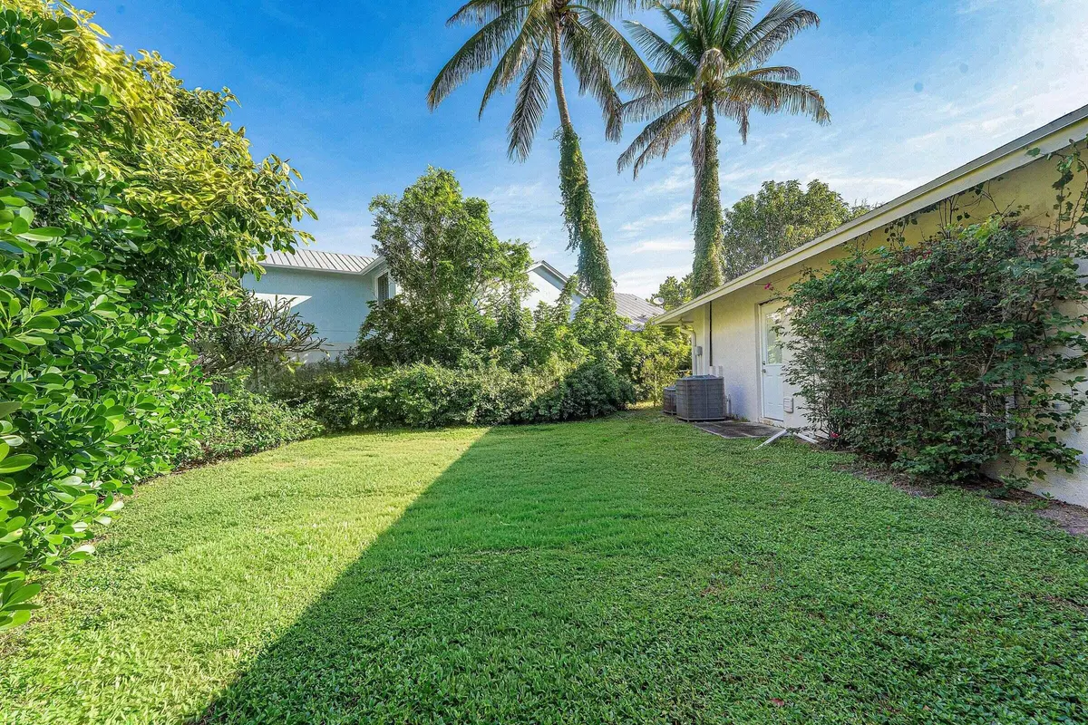 20261008000651559124000000-o at 491 NEPTUNE Road, Juno Beach