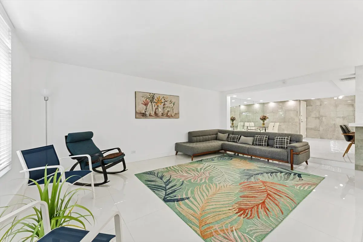 Living / Dining at 3730 INVERRARY Drive 2L, Lauderhill