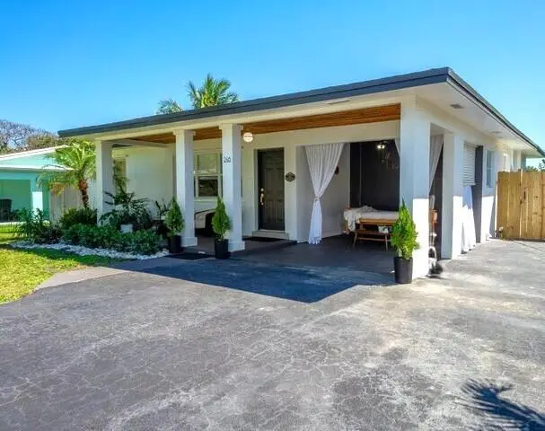 246 FRONT.jpg1 at 246 NE 14th Street, Delray Beach