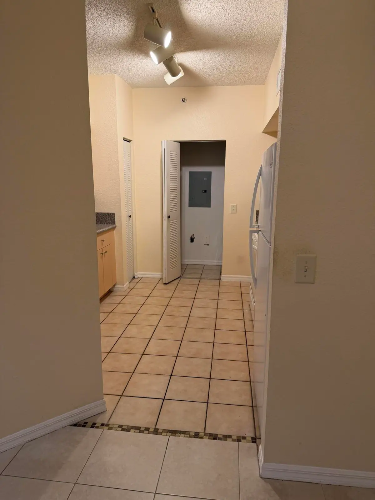 IMG_5273 at 350 Crestwood Circle 308, Royal Palm Beach