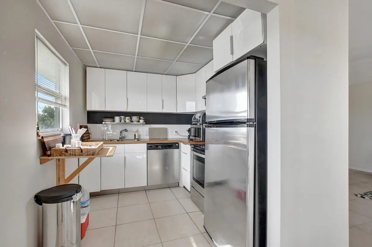 Kitchen at 169 Brittany D, Delray Beach