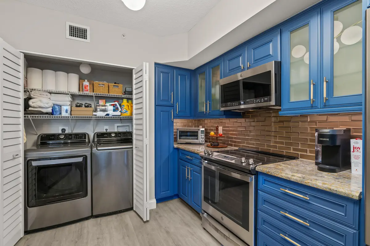 Kitchen at 600 S DIXIE Highway 544, West Palm Beach