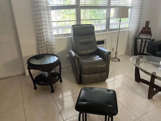 Living room at 300 WINDSOR M M, West Palm Beach