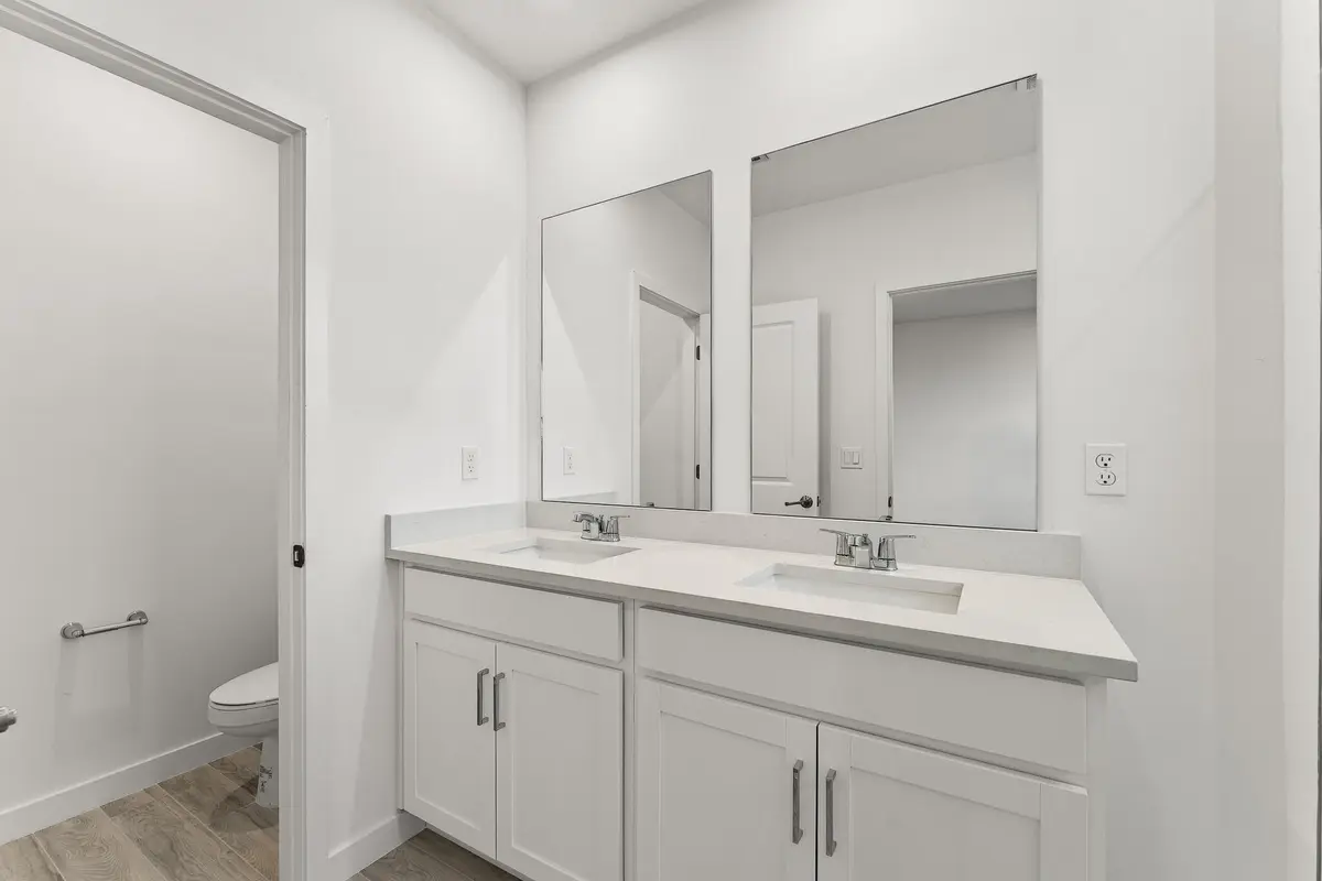 US_SEF_HAWTHORN_LOT 23_OWNERS BATH 2 at 7225 Channing Avenue, Lake Worth
