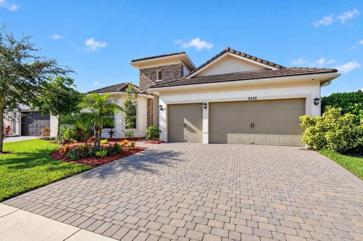 3-web-or-mls-DSC_1033 at 9228 Greenspire Lane, Lake Worth