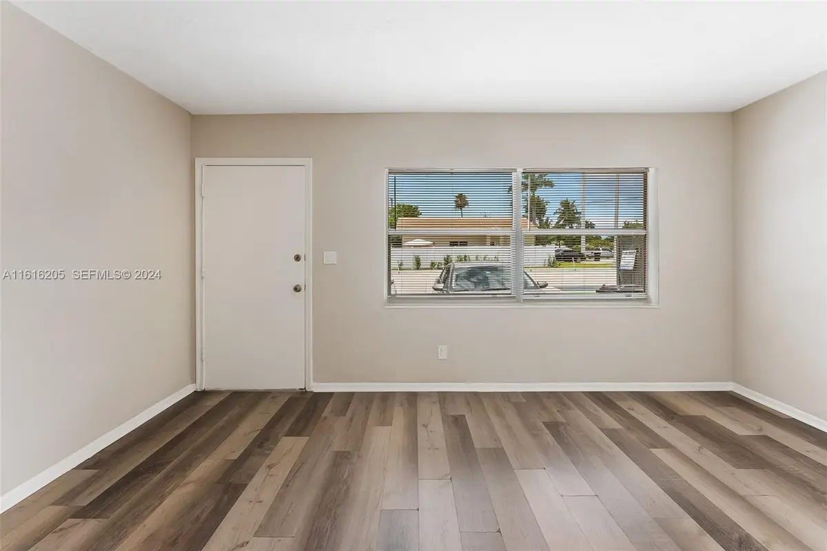 front door inside at 1142 NE 15th Avenue B, Fort Lauderdale