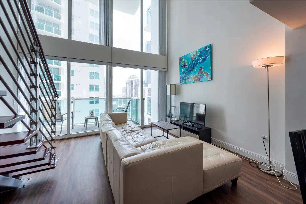 Photo 5 at 41 SE 5th Street 1315, Miami