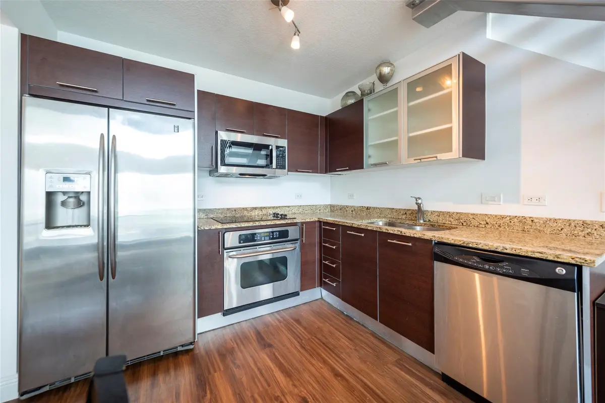 Photo 7 at 41 SE 5th Street 1315, Miami