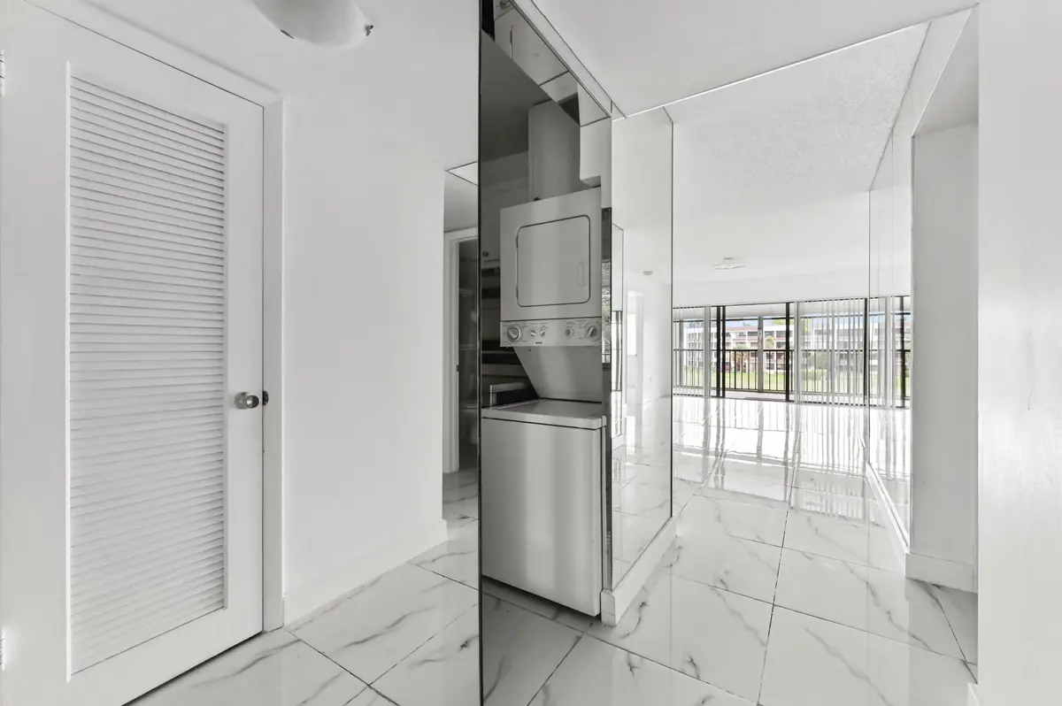 03 entry 01 at 4793 Esedra Court 307, Lake Worth