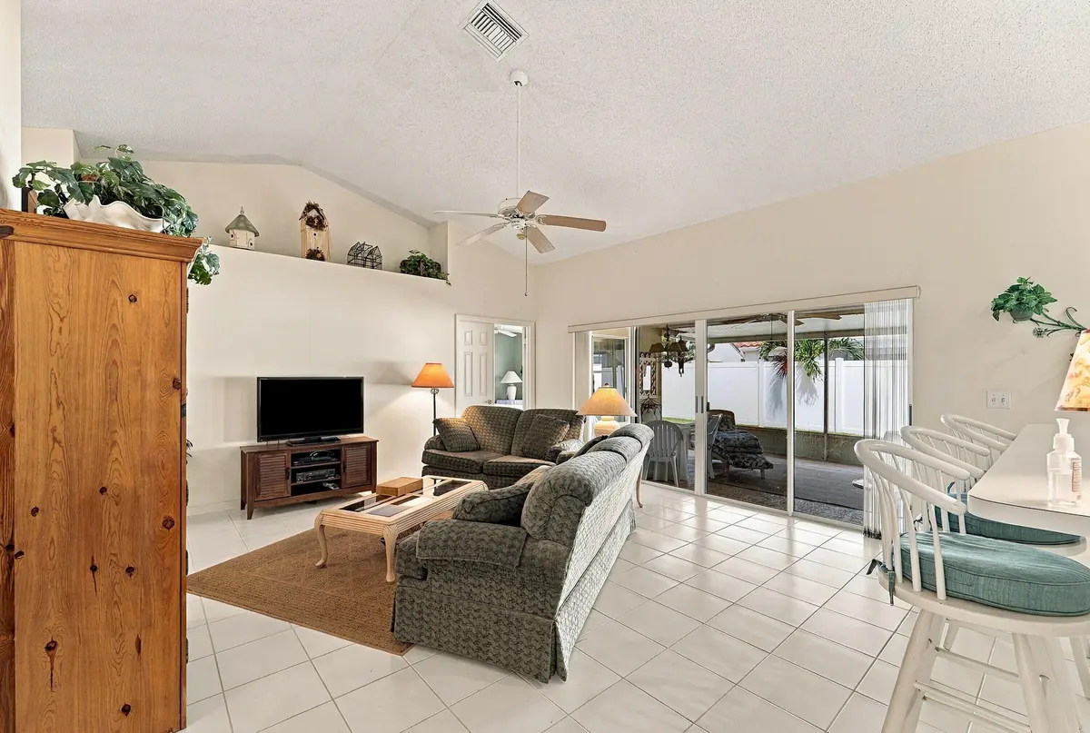 04_dsc04132_with_tv at 3705 BEACHWOOD Drive, Delray Beach