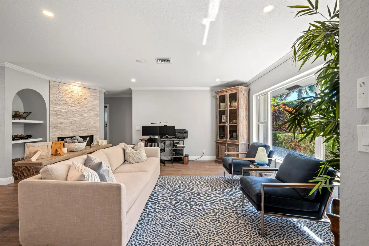 SITTING_AREA_LEFT at 1425 NW 2nd Avenue, Delray Beach