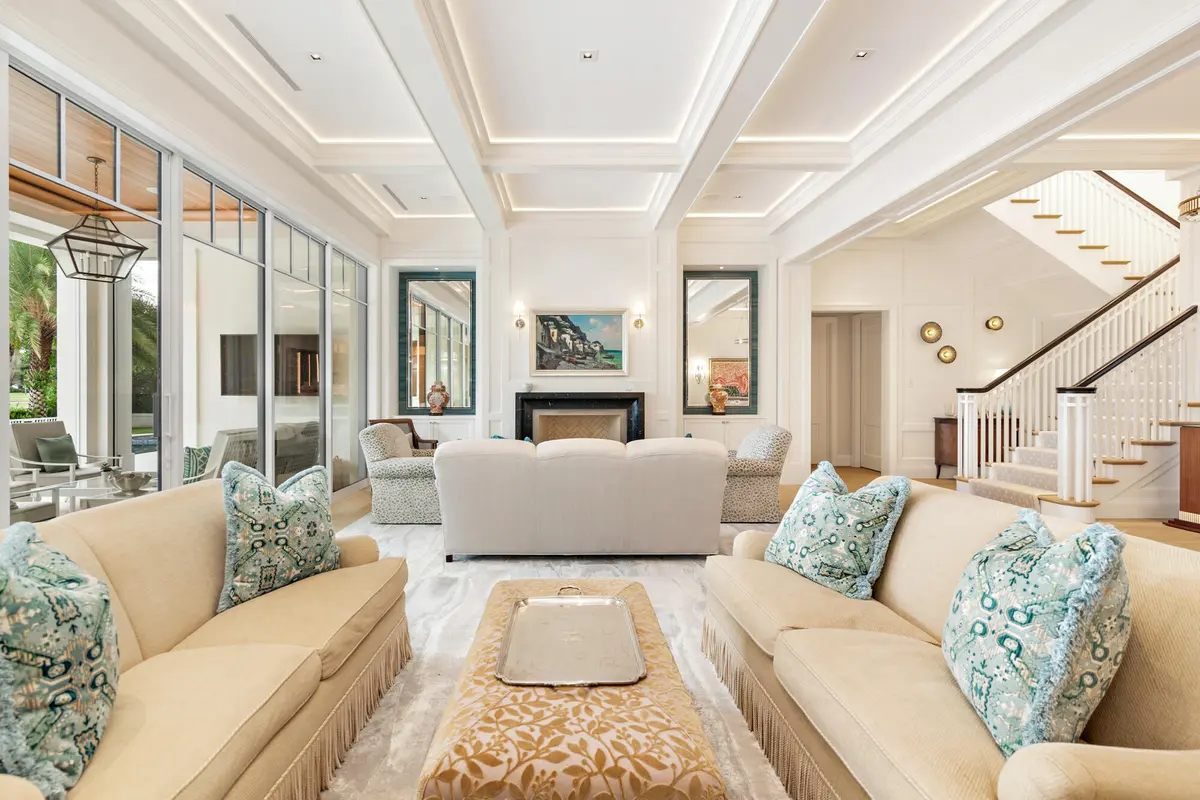 low-12 at 1263 Lake House Drive, North Palm Beach