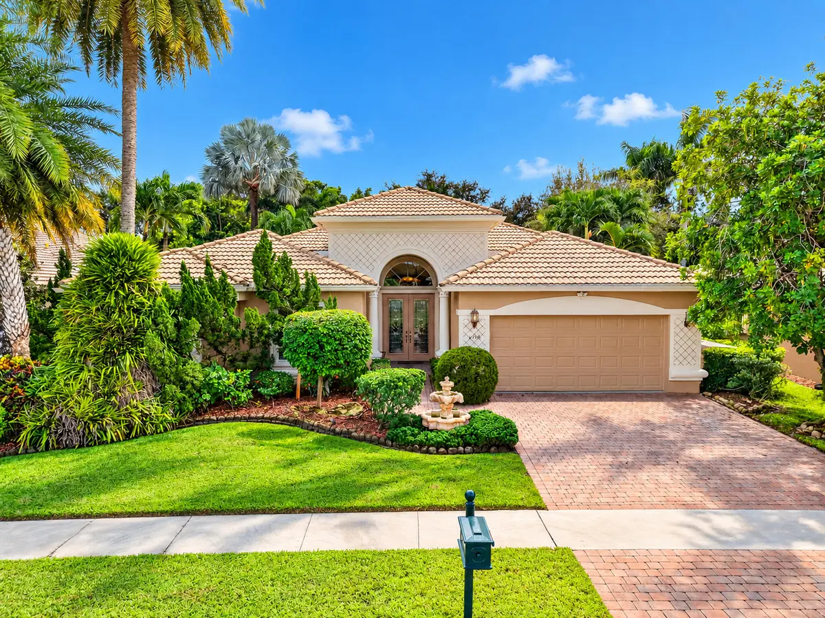Front at 6946 MILANI Street, Lake Worth