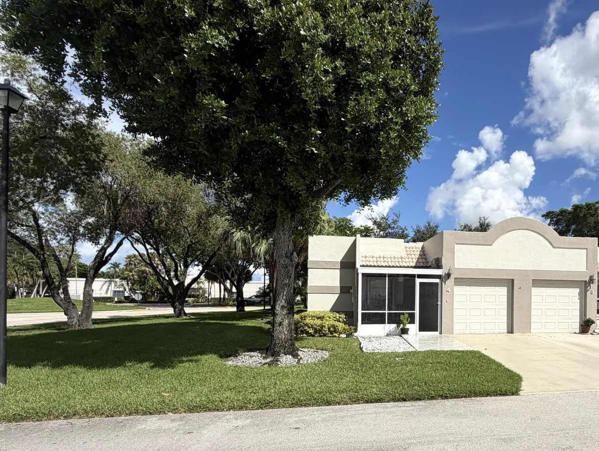 Front at 18870 Stewart Circle 4, Boca Raton