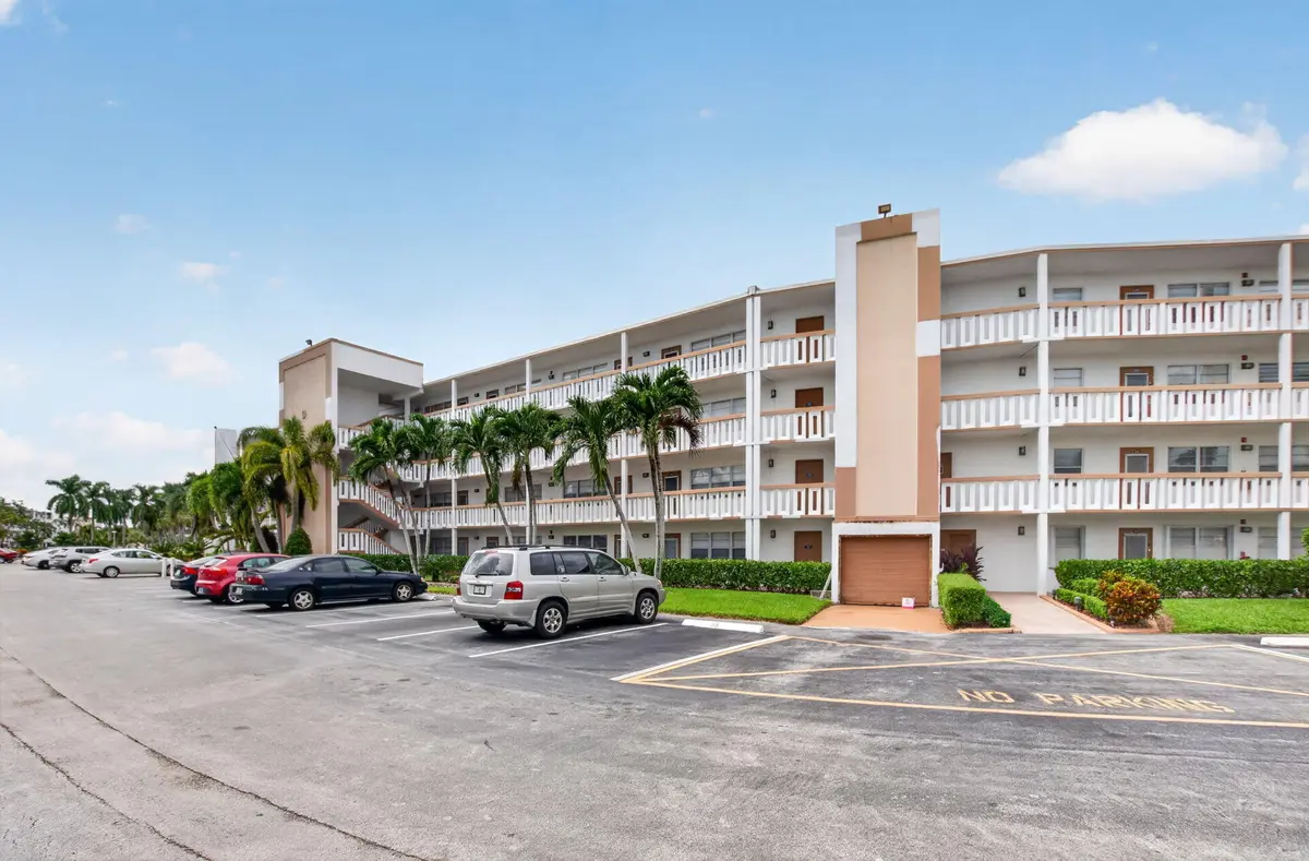 1-web-or-mls-DSC_8232 at 4071 CORNWALL D, Boca Raton