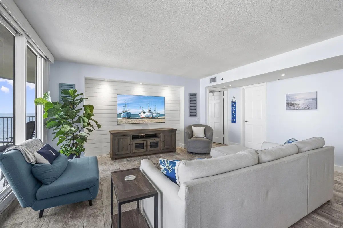 48-web-or-mls-DSC04807 at 2700 N Hwy A1A 1102, Fort Pierce