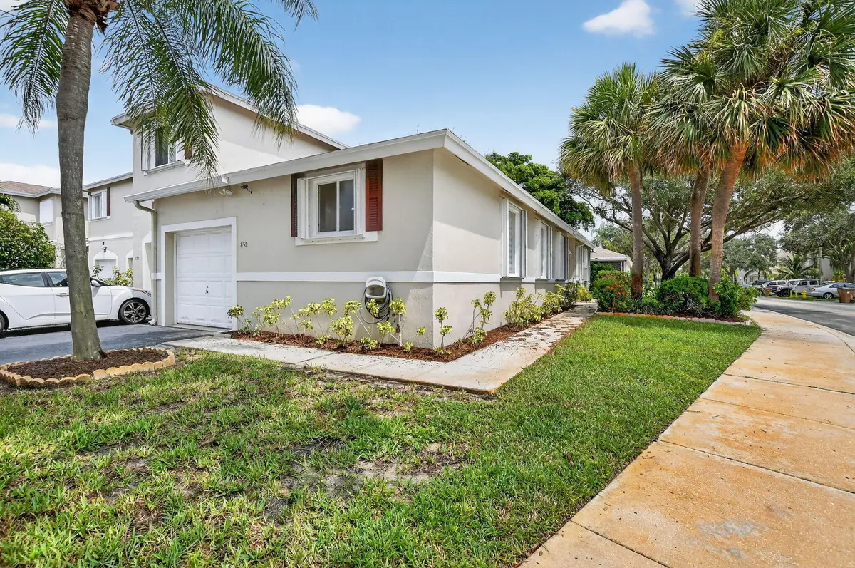 2-web-or-mls-031_DSC_0334 at 851 NW 42nd Place, Deerfield Beach