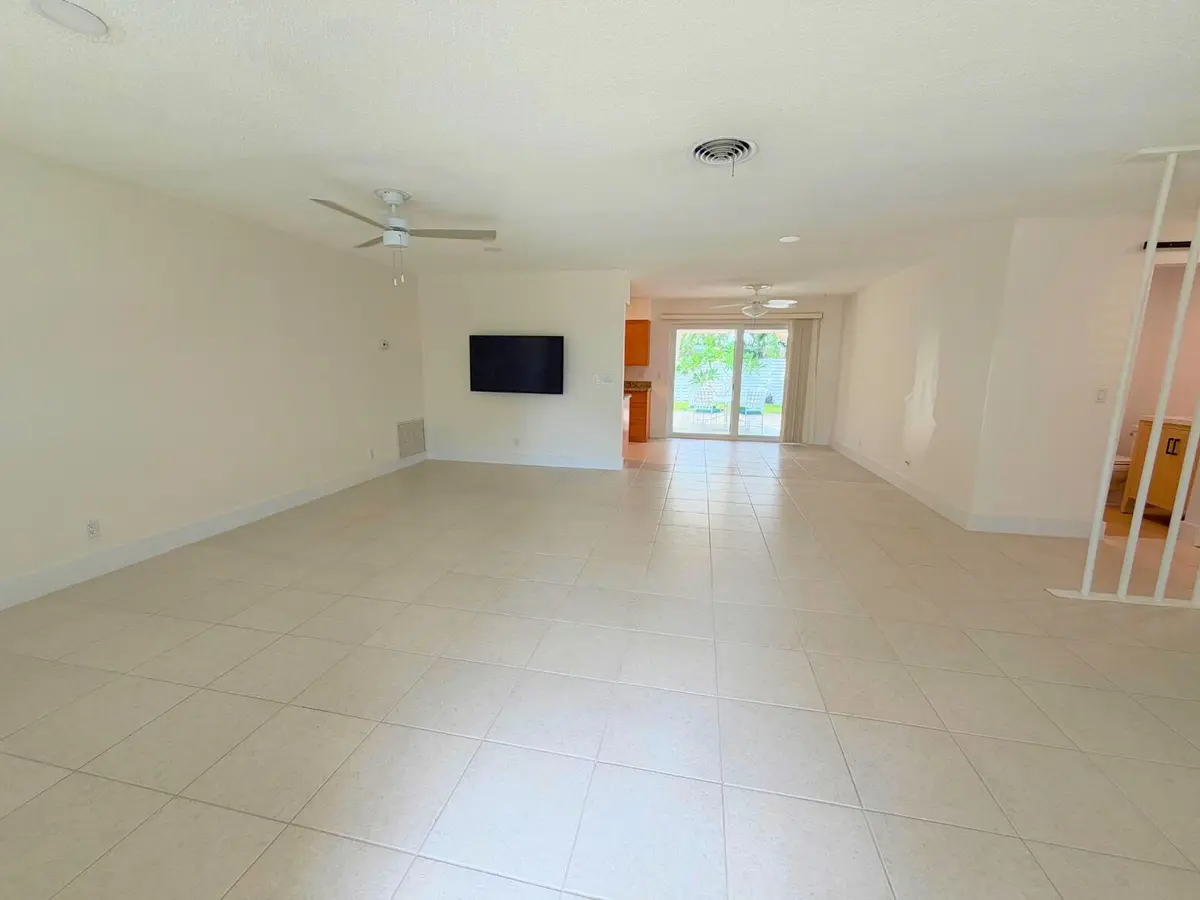 Manor Dr (2) at 1260 Manor Drive, Riviera Beach