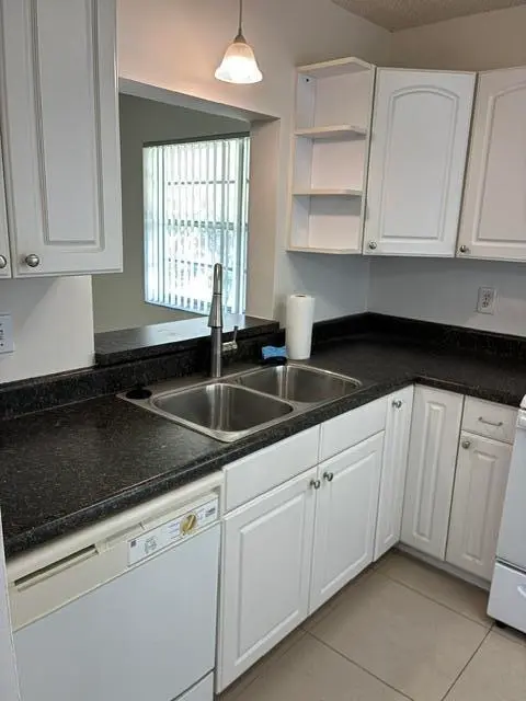 Kitchen 1 at 2845 SW 22nd Avenue 2010, Delray Beach