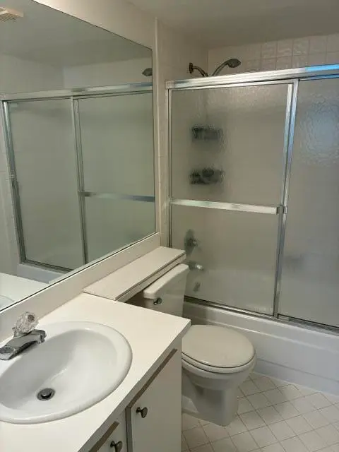 Master Bath at 2845 SW 22nd Avenue 2010, Delray Beach