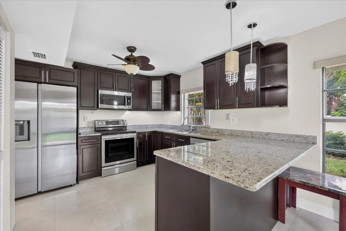 10-007_8I8A0384 at 572 SW 28TH Avenue, Delray Beach
