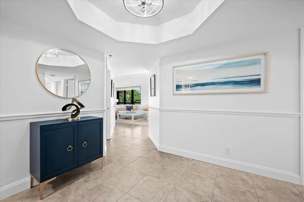 06-LUX_5929 at 50 S Beach Road Unit 101, Tequesta