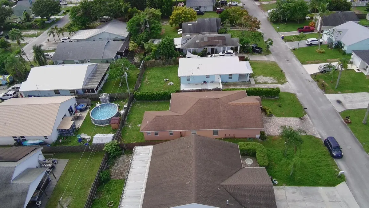 8fd14209-a911-41c4-9b1c-e1990d1dcf1d at 5795 SE MITZI Lane, Stuart